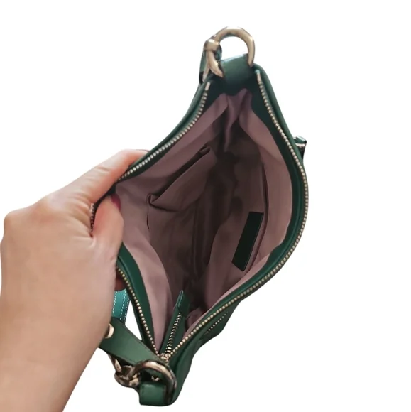 Coach Green Leather Women's Shoulder Bag Purse - Picture 5 of 7